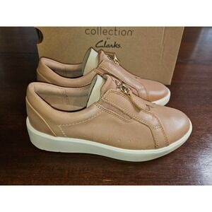 Clarks Collection Front Zip Casual Sneaker Layton Rae Tan Leather Size 5 New
